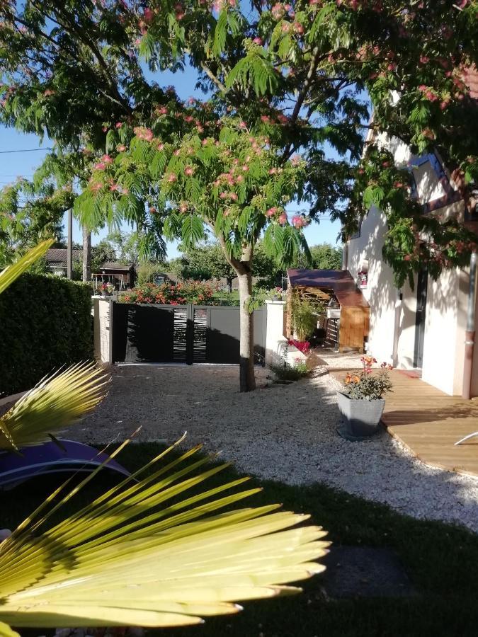 Gîte L'Albizia 3 épis Saint-Maurice-en-Riviere Exterior foto
